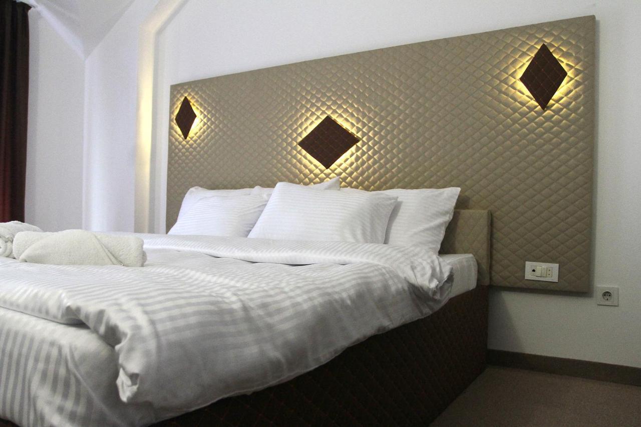 סקופיה Hotel Andalus מראה חיצוני תמונה