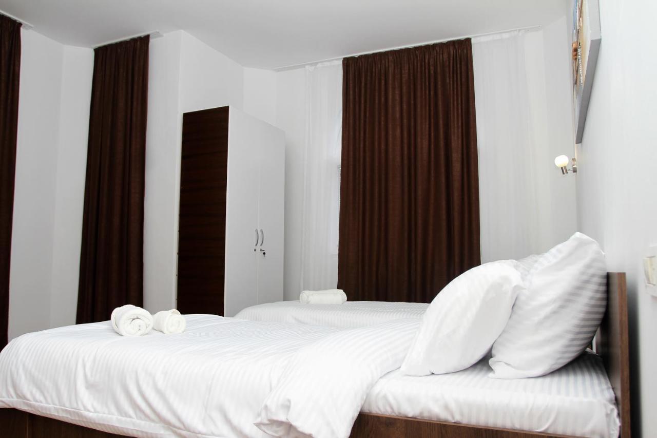 סקופיה Hotel Andalus מראה חיצוני תמונה